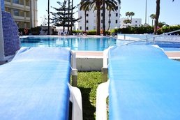 Tumbonas Hotel Playa del Sol